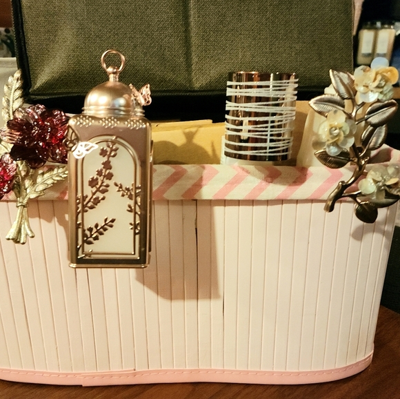 SERENA'S BUNDLE - Picture 3 of 4